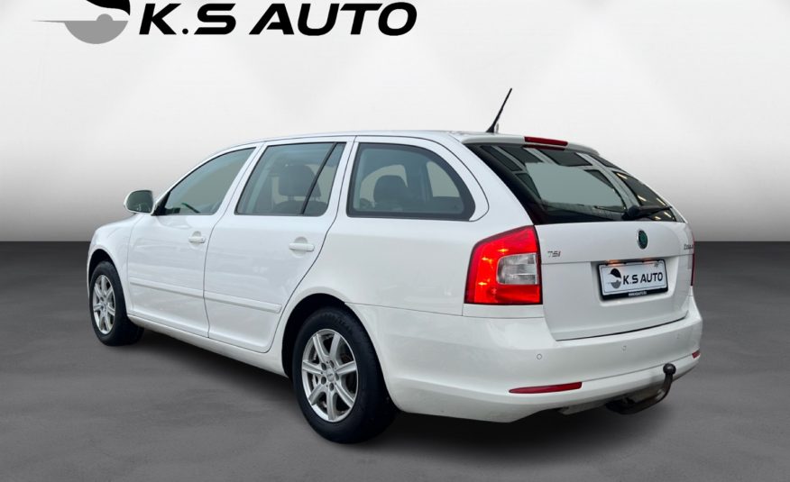 Skoda Octavia 1,8 TSi 160 Elegance Combi 5d